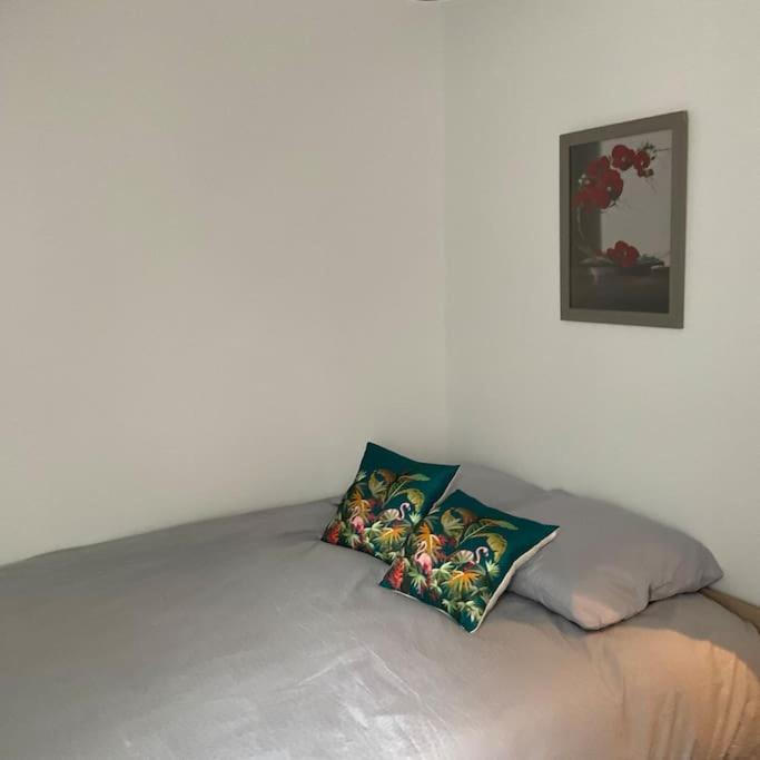 Appartement En Plein Centre De Dinan Extérieur photo